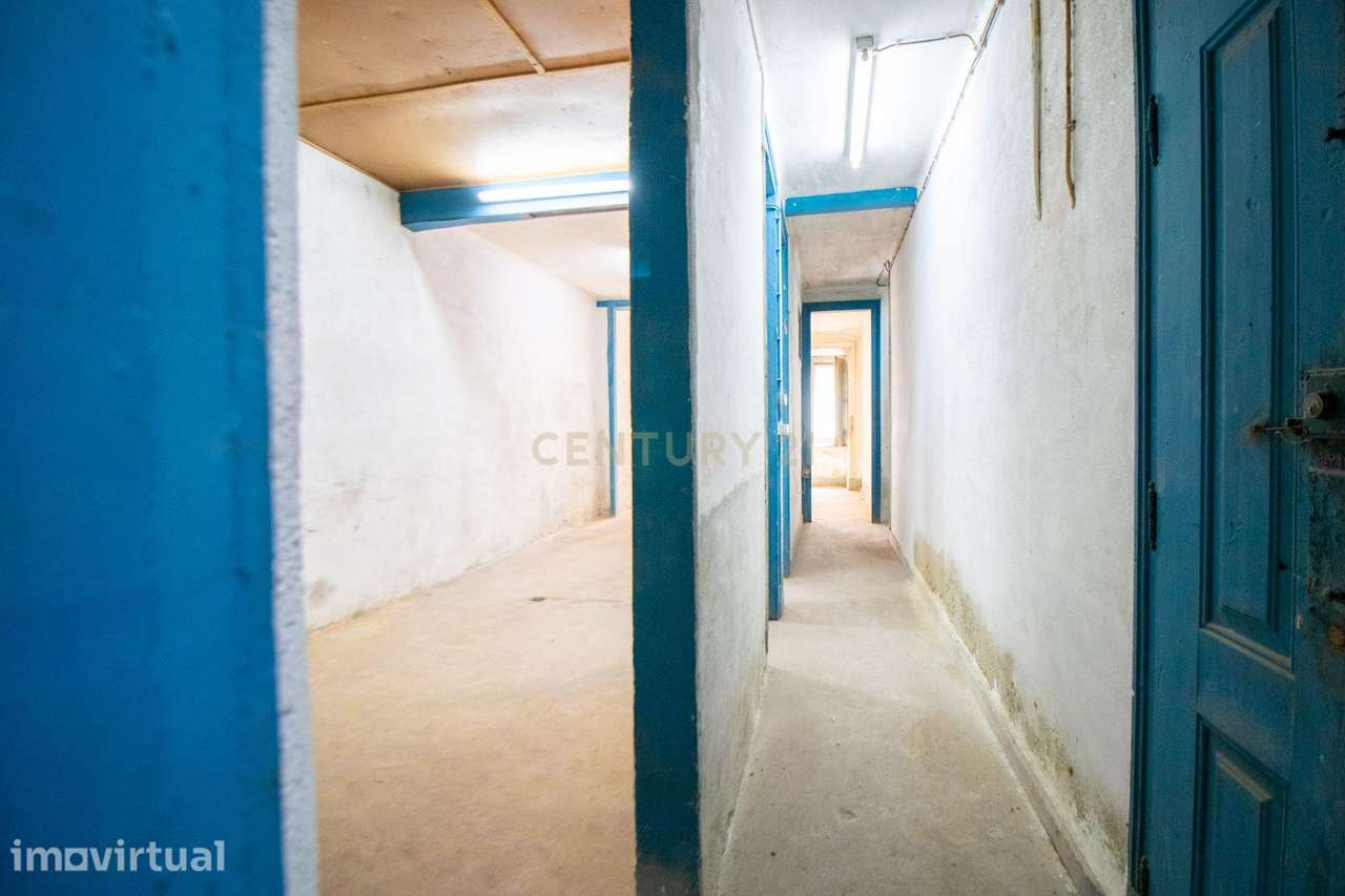 Espaço comercial / Apartamento para transformação e remodelação com lo - Grande imagem: 3/12