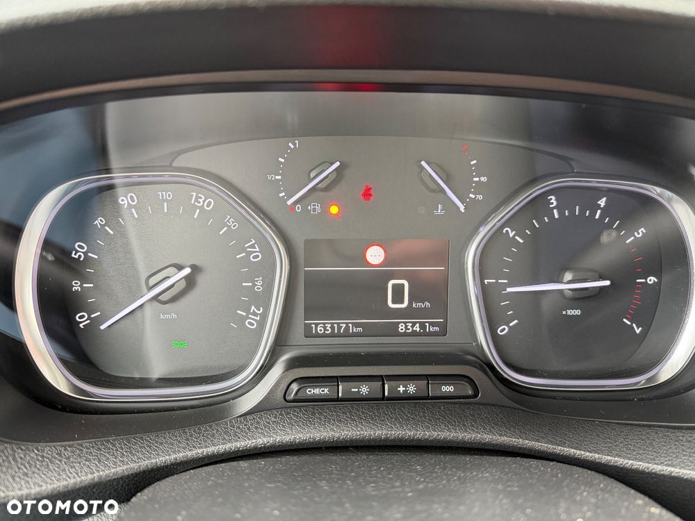 Peugeot Traveller 1.6 BlueHDi Long Business - 12