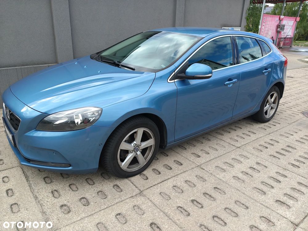 Volvo V40 D2 Drive-E Kinetic - 1