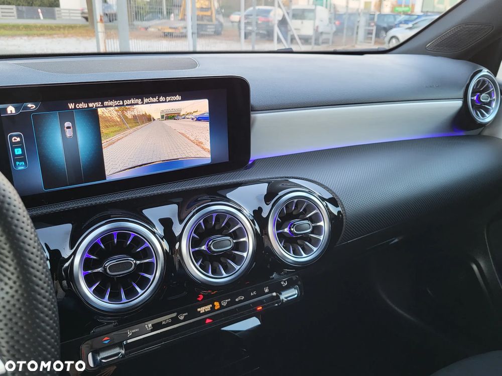 Mercedes-Benz Klasa A 250 e PHEV AMG Line 8G-DCT - 21