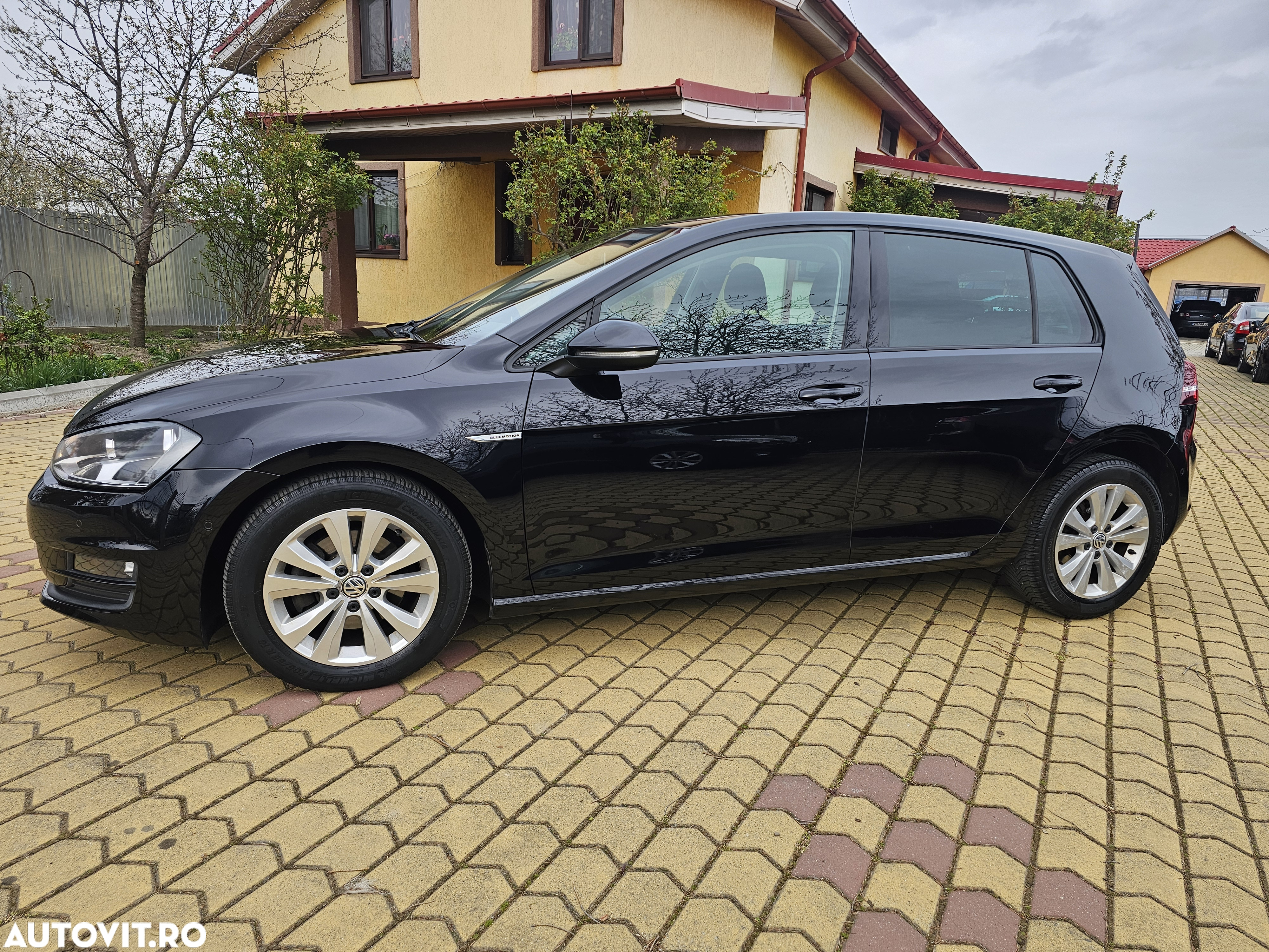 Volkswagen Golf 1.6 TDI BlueMotion Comfortline - 18