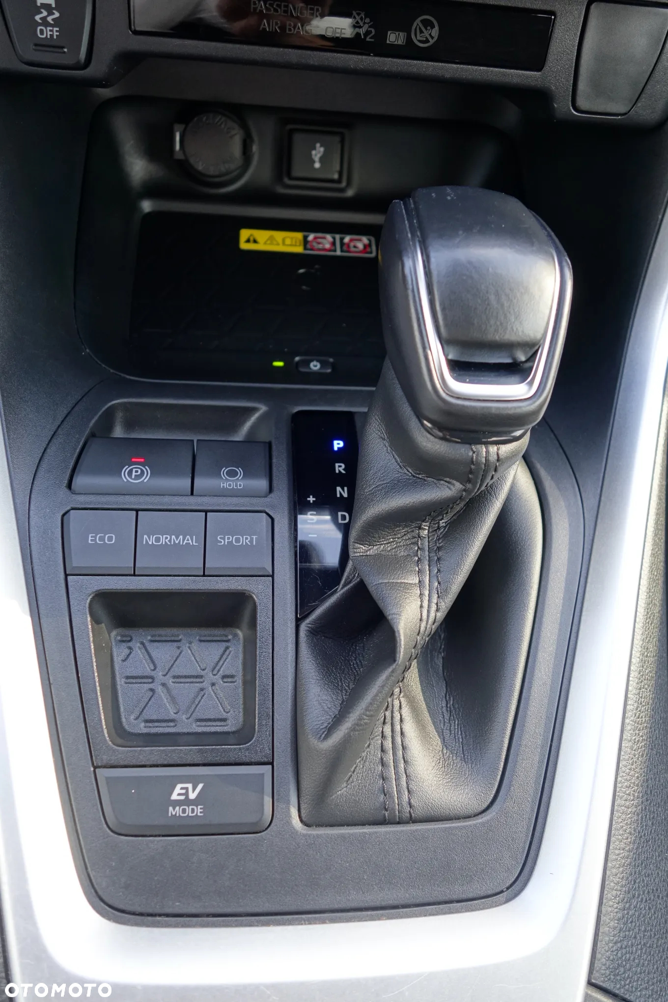 Toyota RAV4 2.5 Hybrid Comfort 4x2 - 15