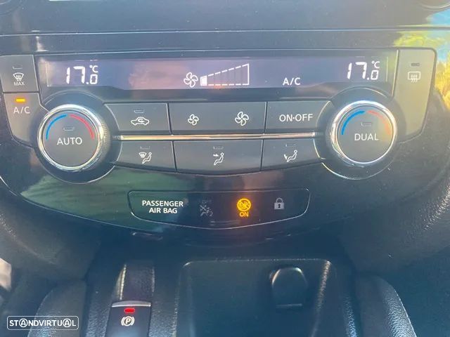 Nissan Qashqai 1.5 dCi Acenta C/Barras de Tejadilho - 22