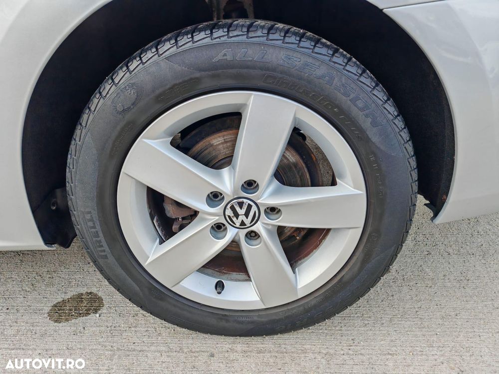 Volkswagen Jetta - 8