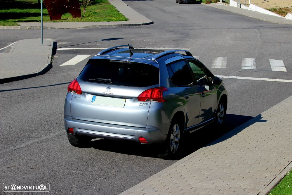 Peugeot 2008 e-HDi FAP 92 STOP & START Allure - 9