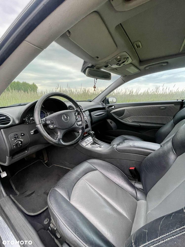 Mercedes-Benz CLK - 9