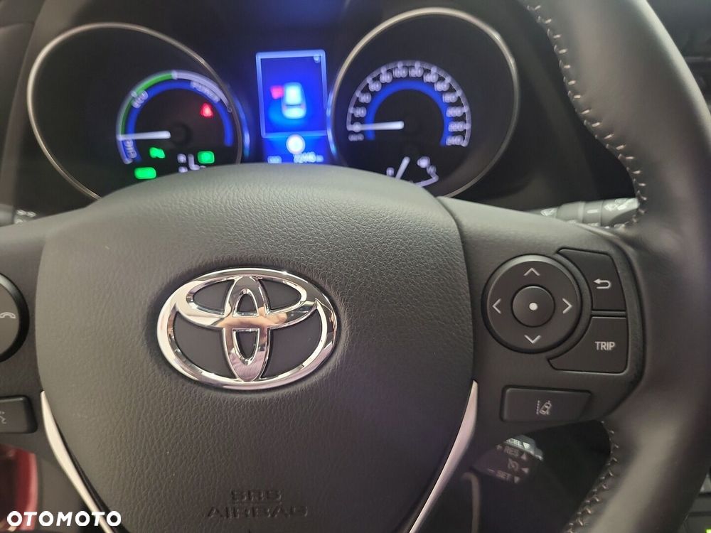 Toyota Auris - 12