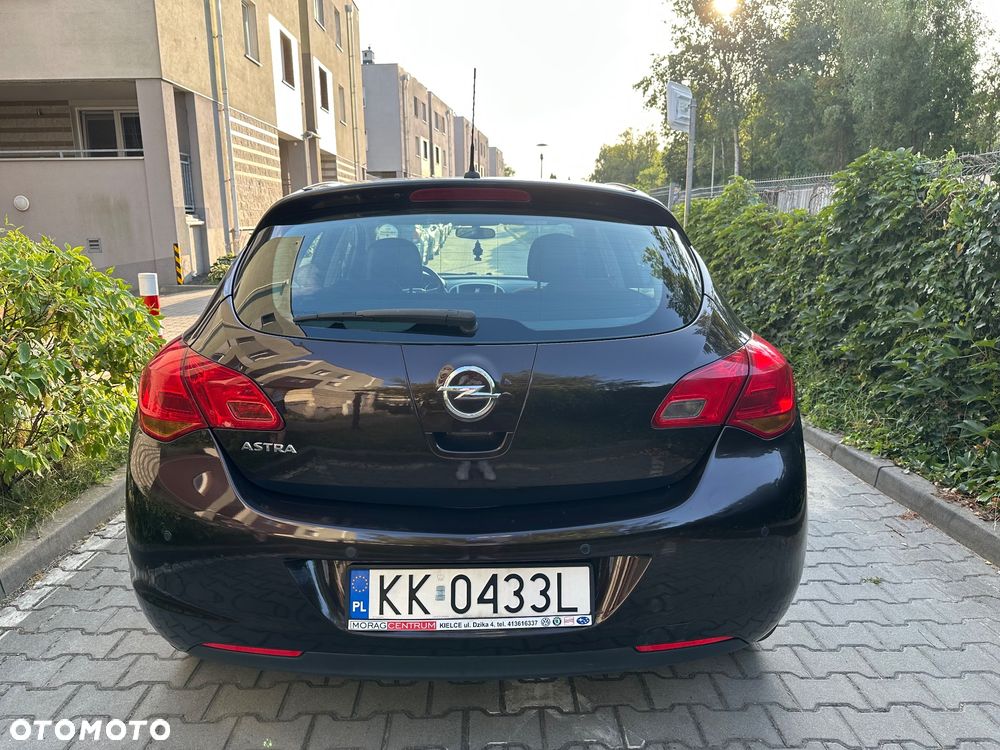 Opel Astra 1.6 - 8