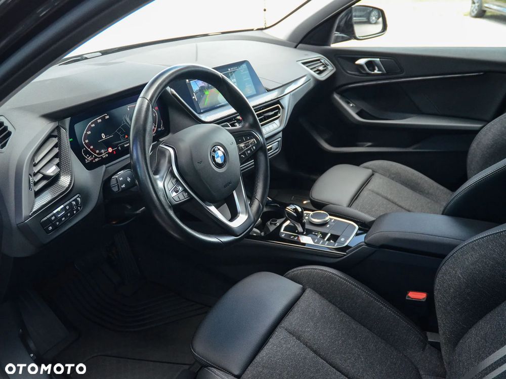 BMW Seria 1 118d Sport Line - 21