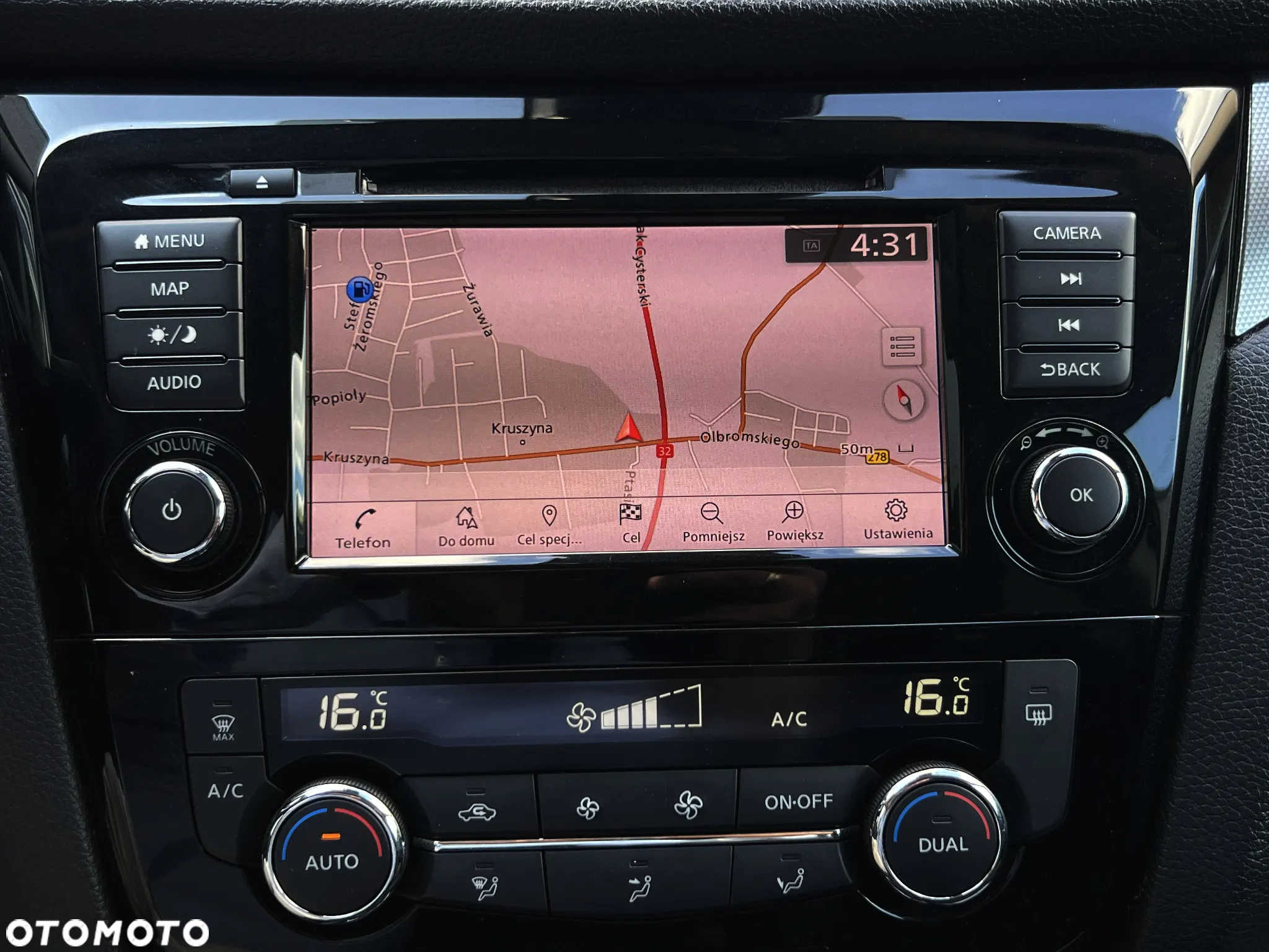 Nissan Qashqai 1.3 DIG-T N-Connecta - 31