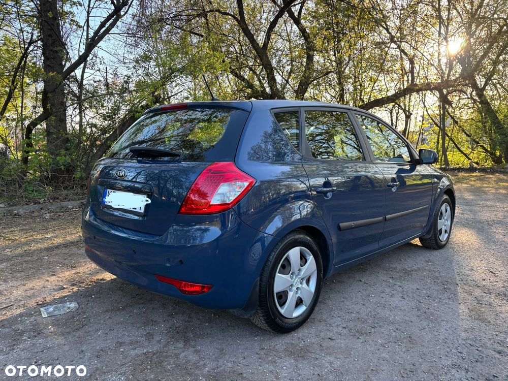 Kia Ceed 1.6 Comfort - 4