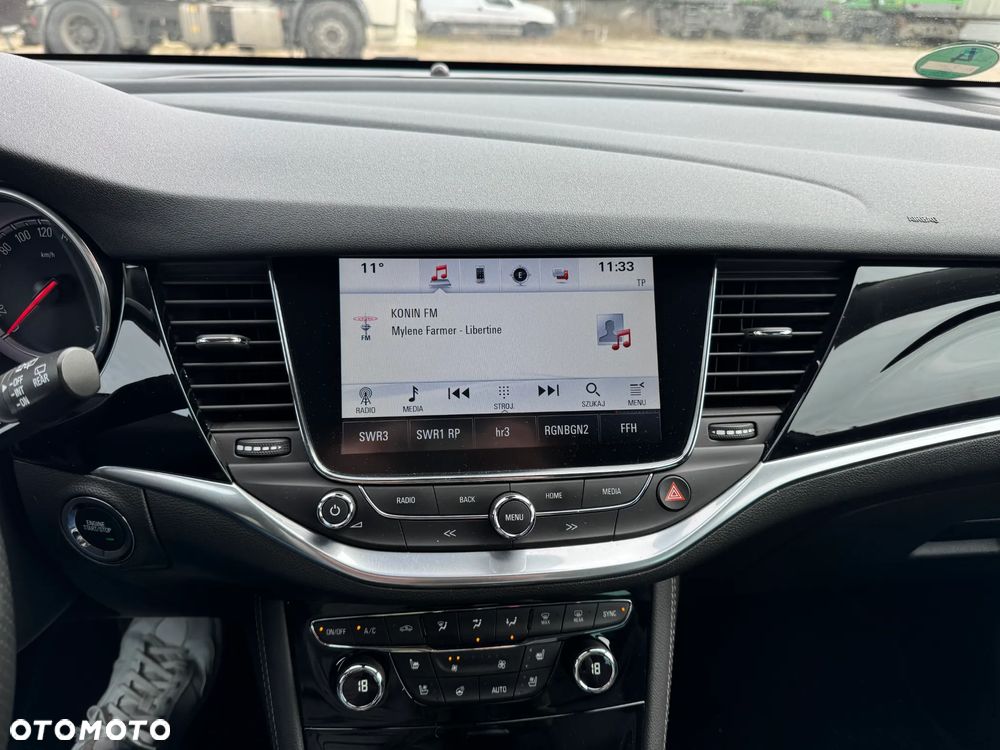 Opel Astra 1.4 T Dynamic S&S - 22