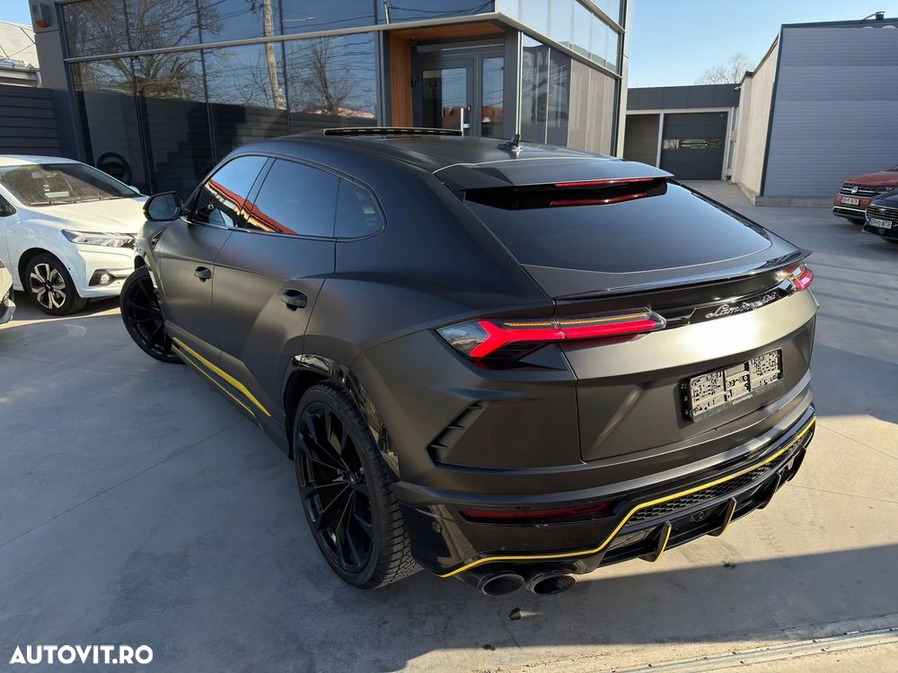 Lamborghini URUS - 9