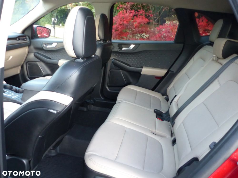 Ford Escape 2.0 EcoBoost AWD Titanium - 21