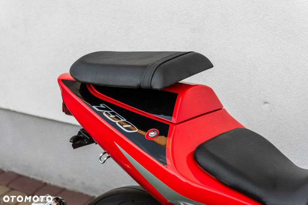 Suzuki GSX-R - 9