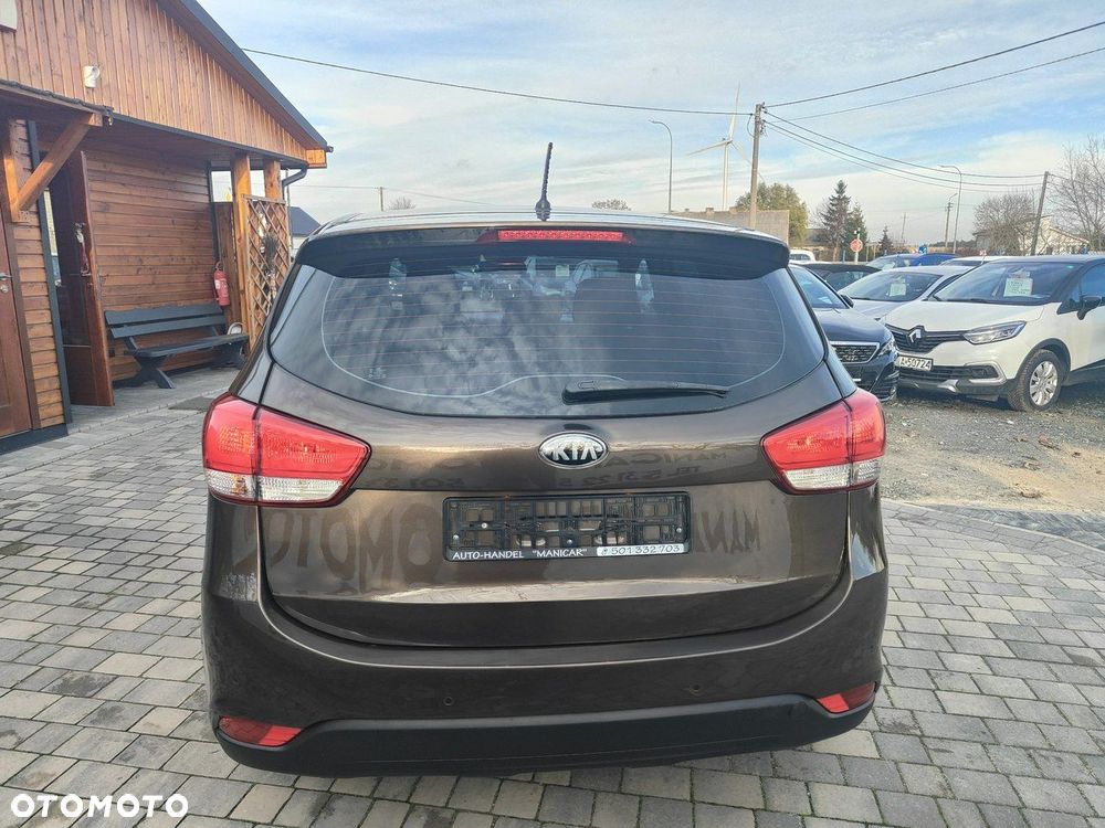 Kia Carens - 6