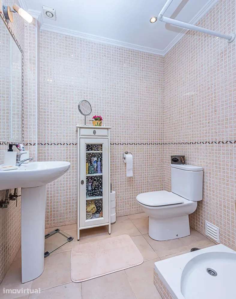Vende-se Moradia T3 + 1 Quinta do Conde - Grande imagem: 4/35