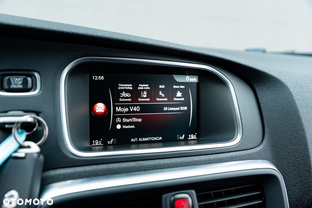 Volvo V40 D4 Geartronic RDesign - 35