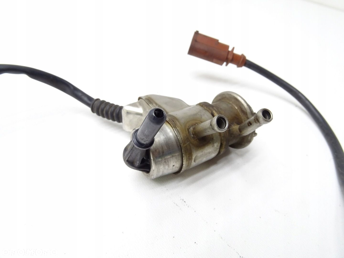 WTRYSKIWACZ WTRYSK ADBLUE 04L131113J 2.0 TDI AUDI A4 B8 A5 8T A6 C7 - 3