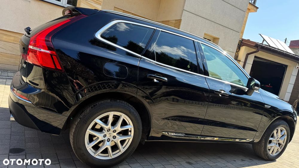 Volvo XC 60 D4 Momentum Pro - 12