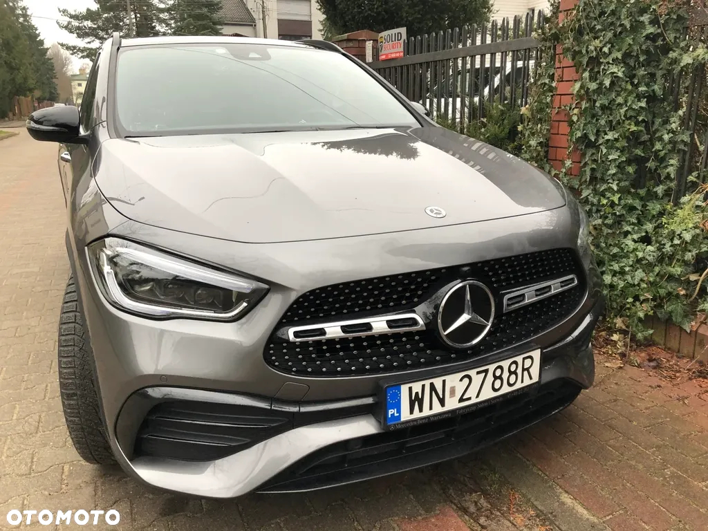 Mercedes-Benz GLA 180 d AMG Line - 3
