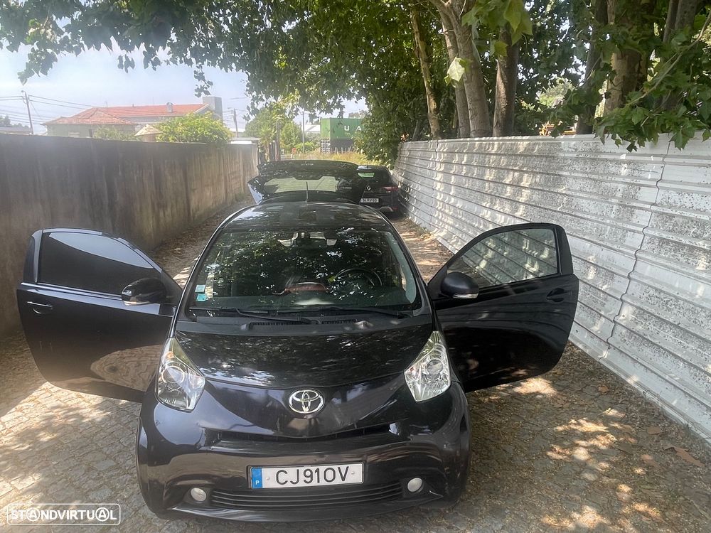 Toyota iQ 1.4 D-4D 2 - 1