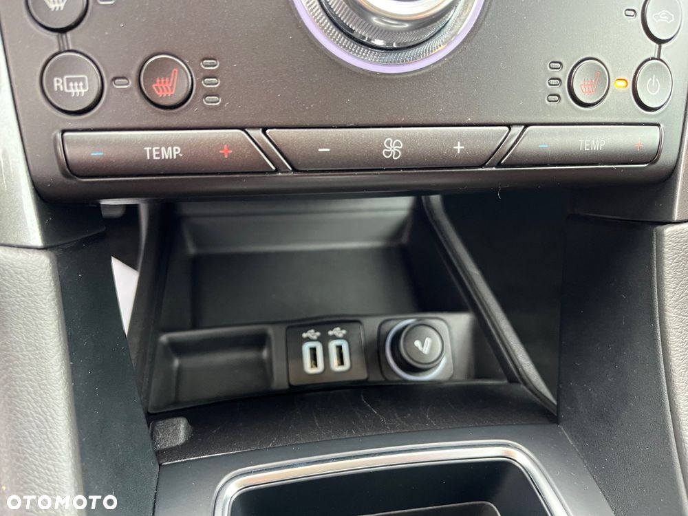 Ford Mondeo Turnier 2.0 EcoBlue Titanium - 26