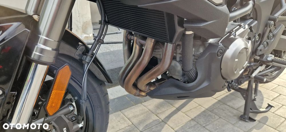 Kawasaki Versys 1000 - 16