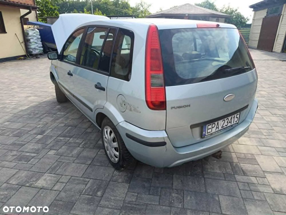 Ford Inny - 5