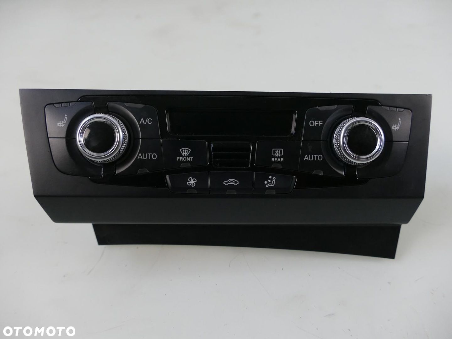 AUDI A5 8T LIFT PANEL STEROWANIA KLIMATYZACJI I NAWIEWU UK - 1