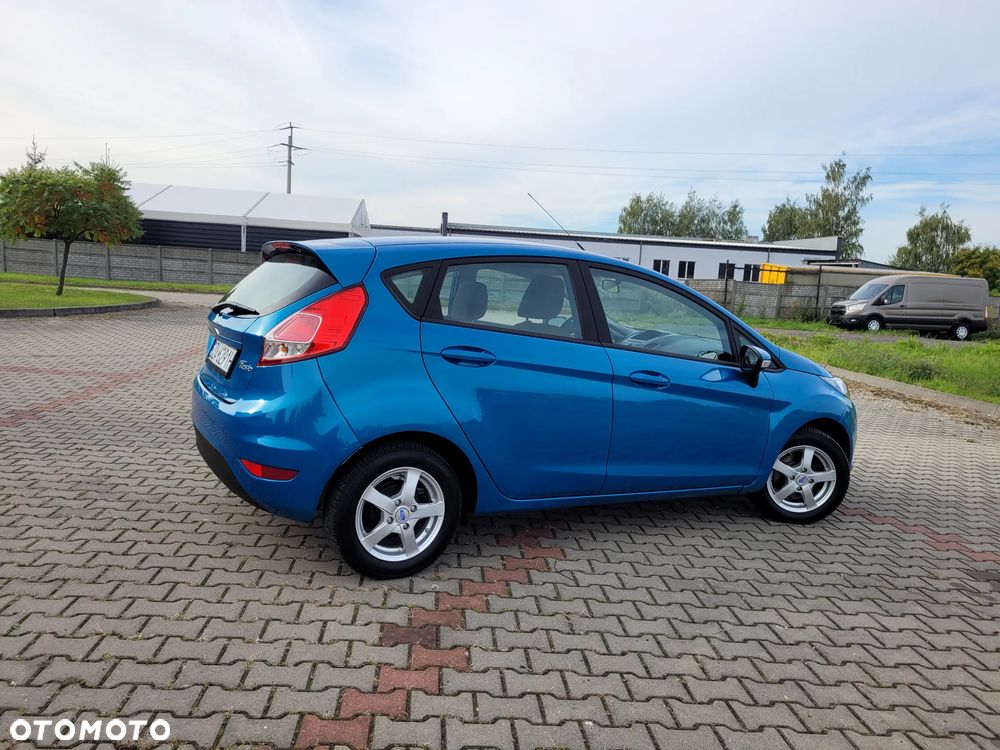 Ford Fiesta 1.25 Silver X plus EU5 - 36