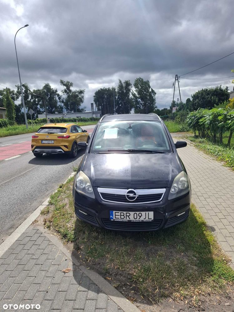 Opel Zafira - 1