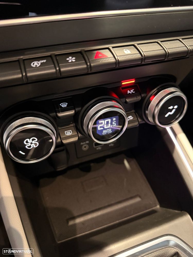 Renault Clio 1.0 TCe Techno - 28