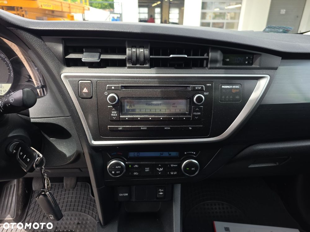Toyota Auris 1.33 VVT-i Active - 11