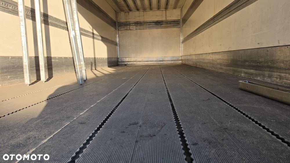 Inny 15.500zł netto IZOTERMA KONTENER BDF 7.80x2.0 DRZWI MOŻLIWOŚĆ TRANSPORTU - 7