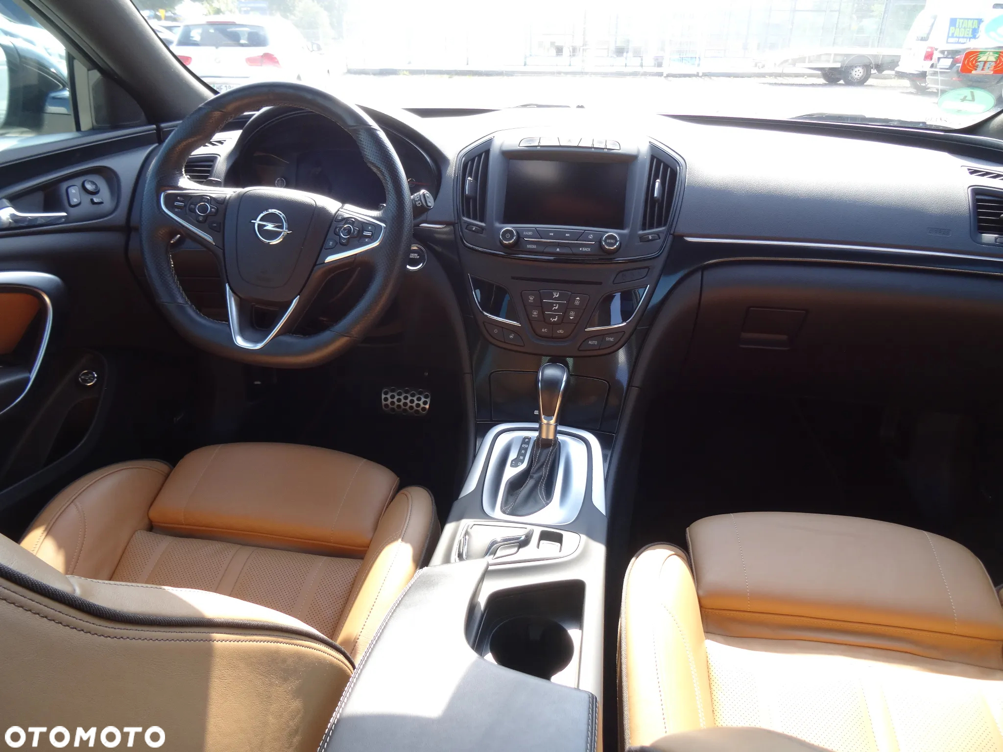 Opel Insignia 2.0 BiTurbo CDTI 4x4 Business Innovation - 14