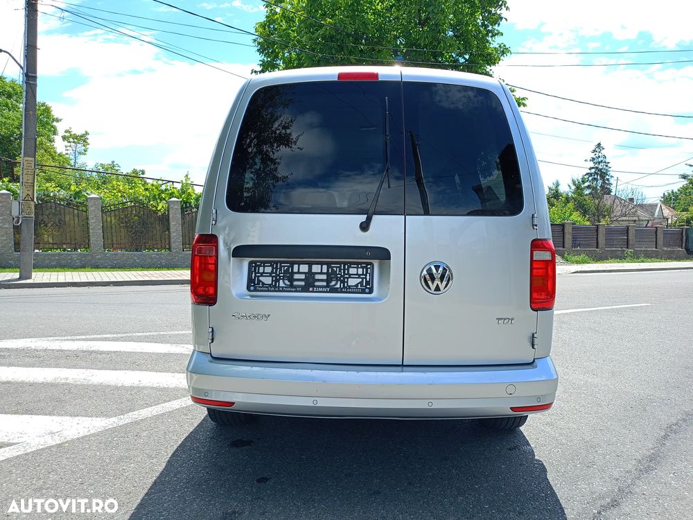 Volkswagen Caddy Maxi - 4