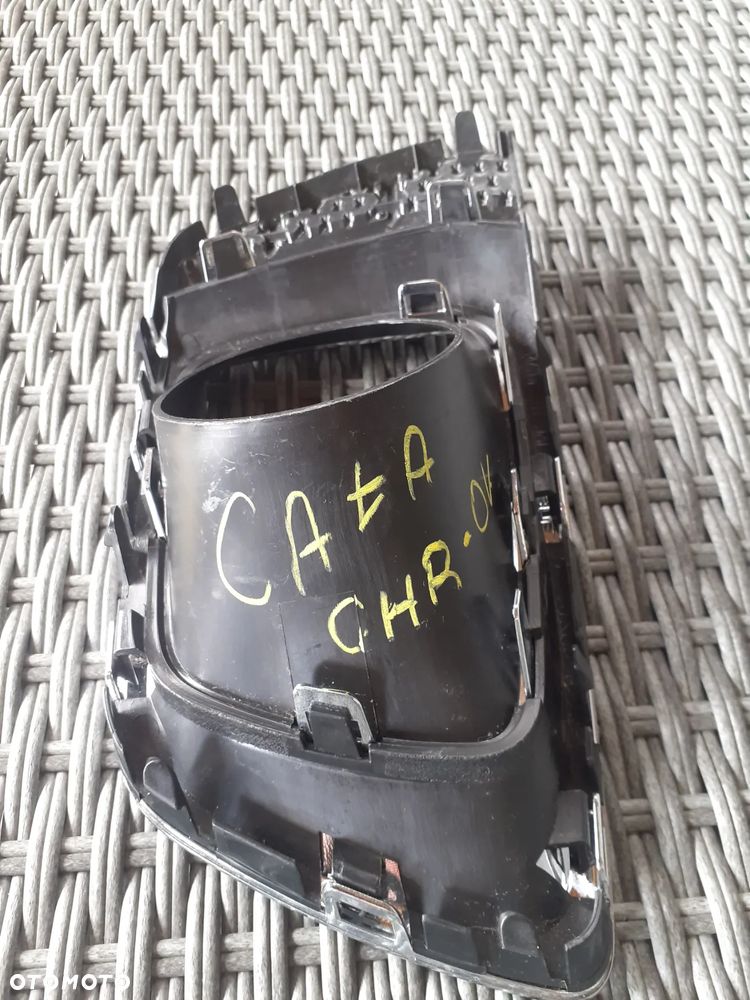 SUBARU FORESTER 13- 14-18 CAŁA NIE KLEJONA KRATKA+CHROM W ZDERZAK PRZÓD LEWA ORGINAŁ 57731SG090 WYSYŁKA 24h - 5