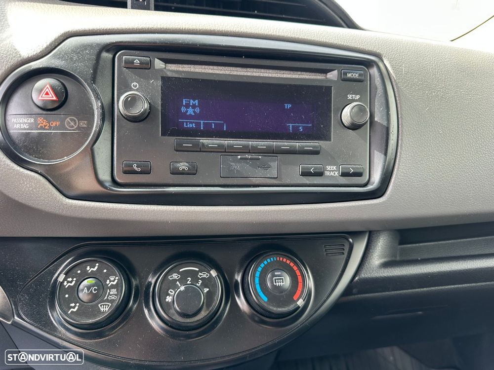 Toyota Yaris 1.4 D-4D AC - 9