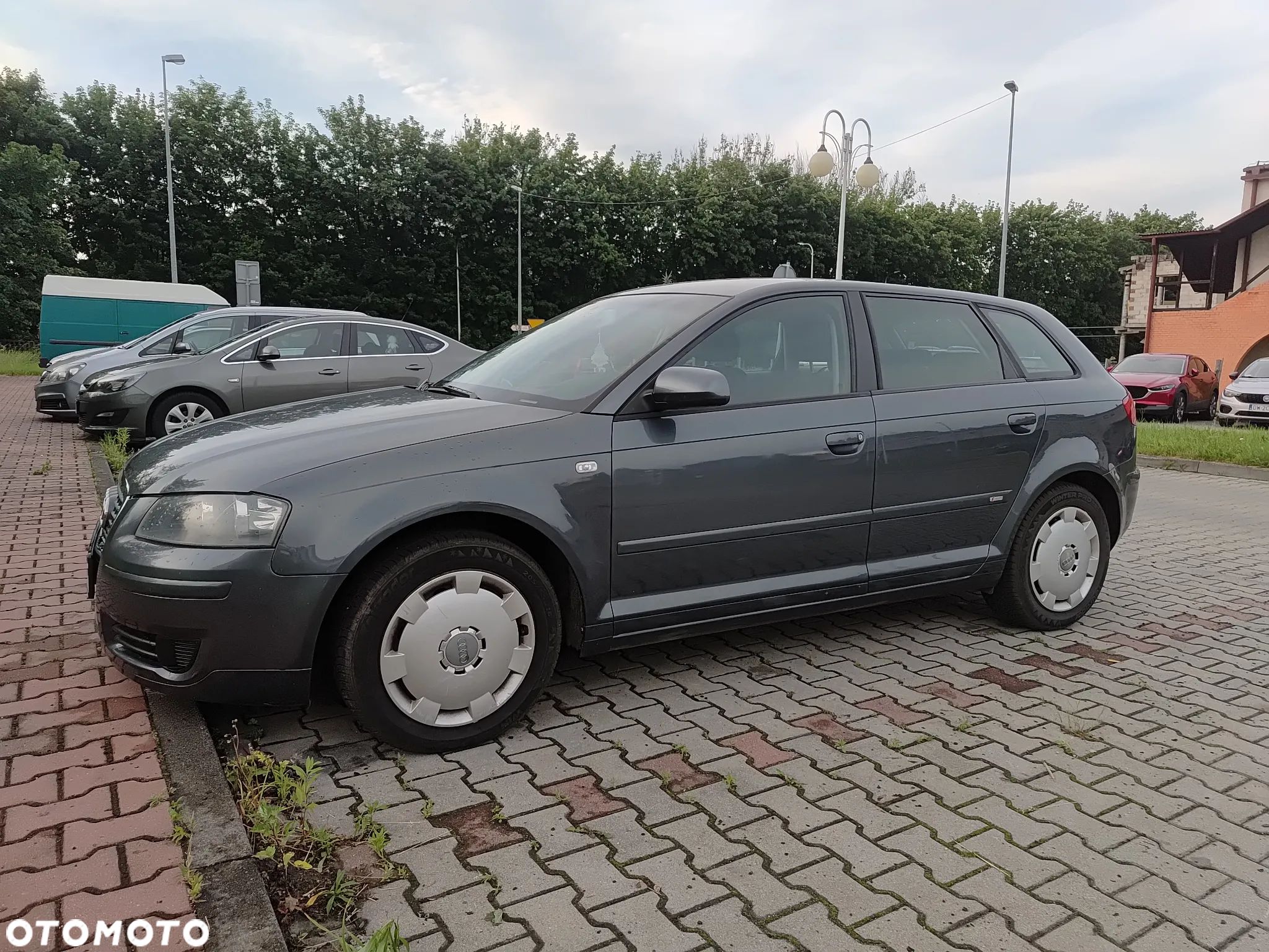 Audi A3 2.0 FSI Ambiente - 1