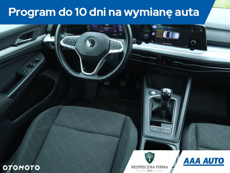Volkswagen Golf - 8