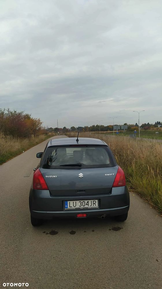 Suzuki Swift - 5