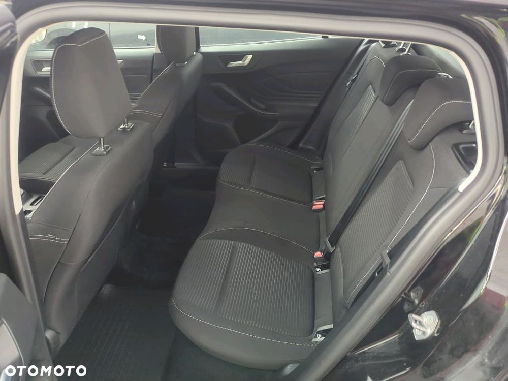 Ford Focus 1.0 EcoBoost Titanium - 13