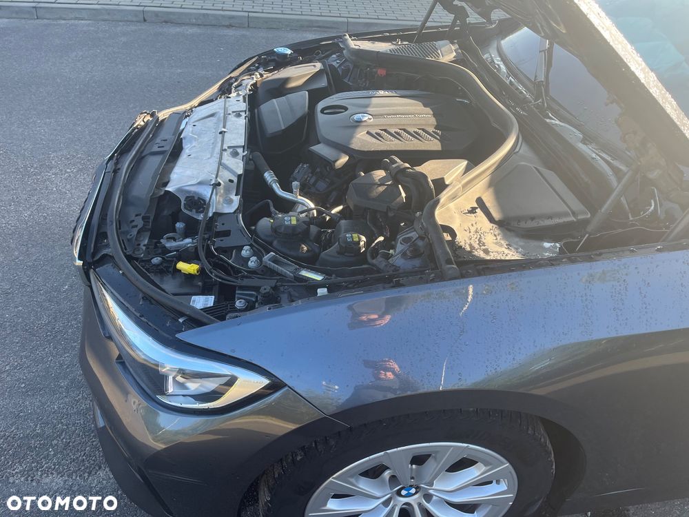 BMW Seria 3 318d Touring Sport Line - 18