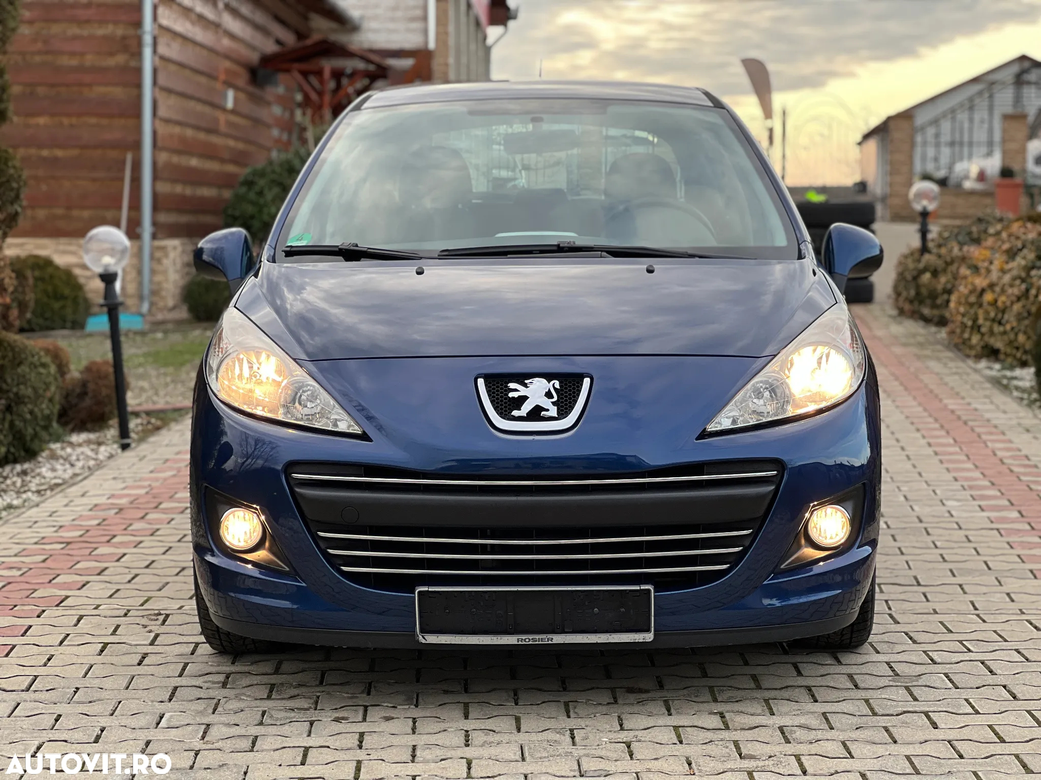 Peugeot 207 1.4 E Premium - 9