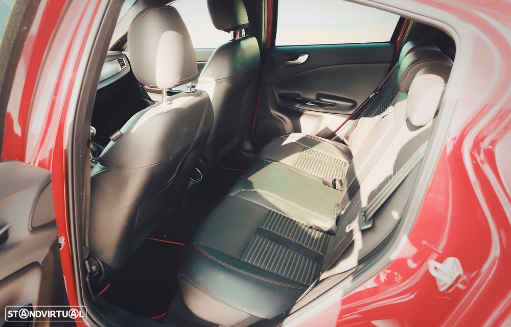 Alfa Romeo Giulietta 1.8 TBi 16V Quadrifoglio Verde - 23