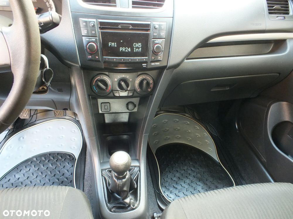 Suzuki Swift - 12