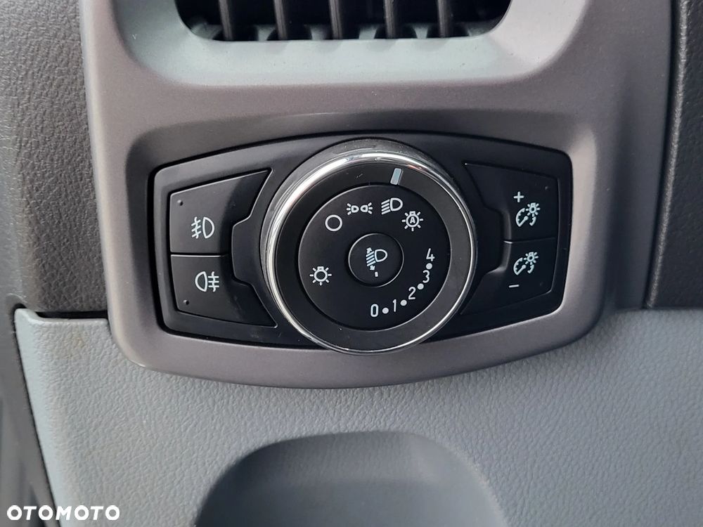 Ford Transit Custom - 28