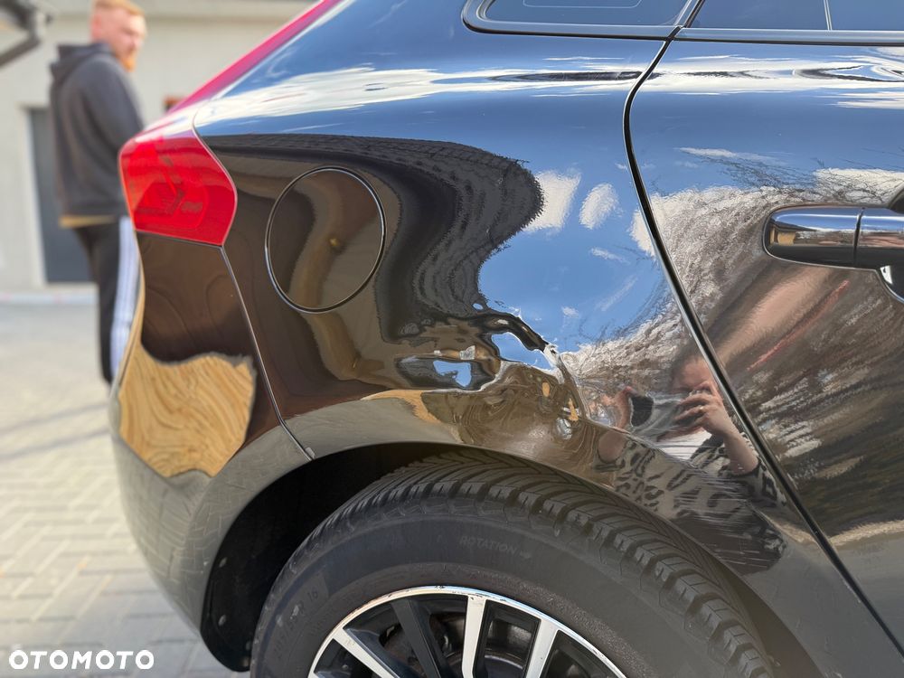 Volvo V40 T3 Drive-E Momentum - 10