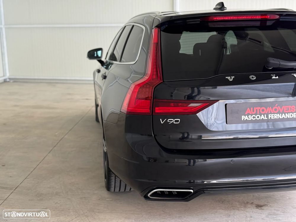 Volvo V90 D5 AWD Geartronic R Design - 27